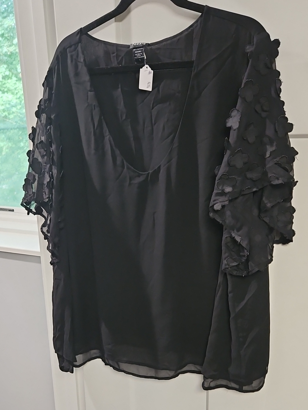 torrid Black Floral Applique Flutter Sleeve Blouse